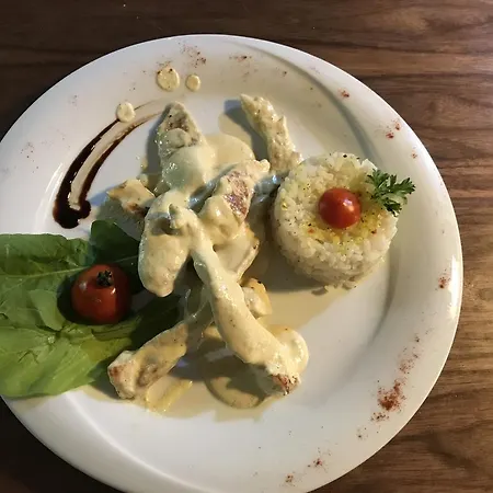 Aristocrat & Fish Restaurant